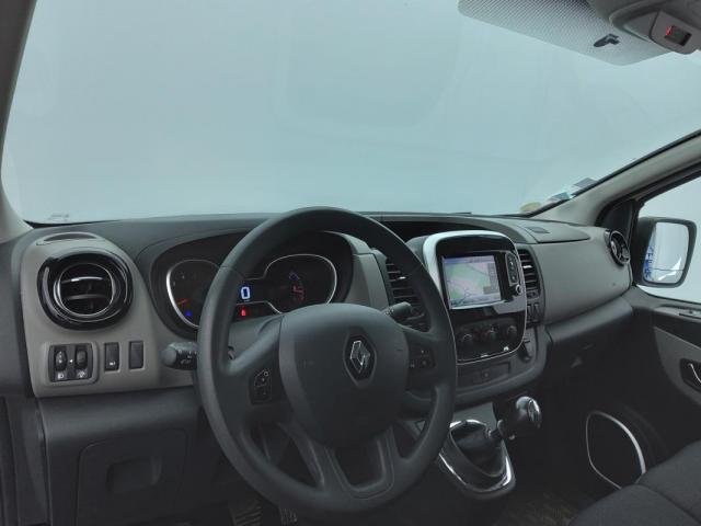 Renault Trafic image 1
