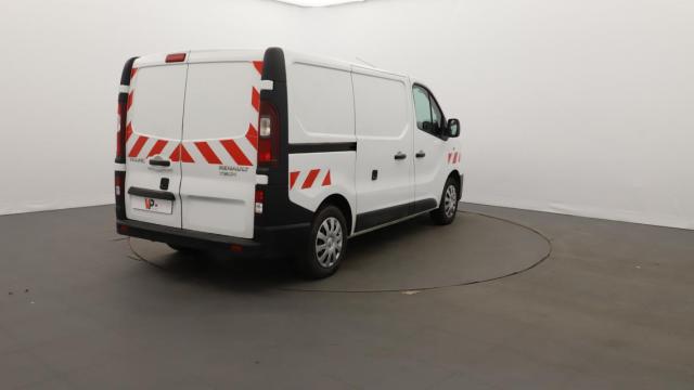 Renault Trafic image 2