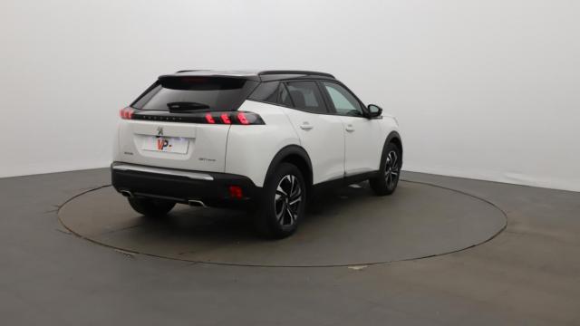 Peugeot 2008 image 2