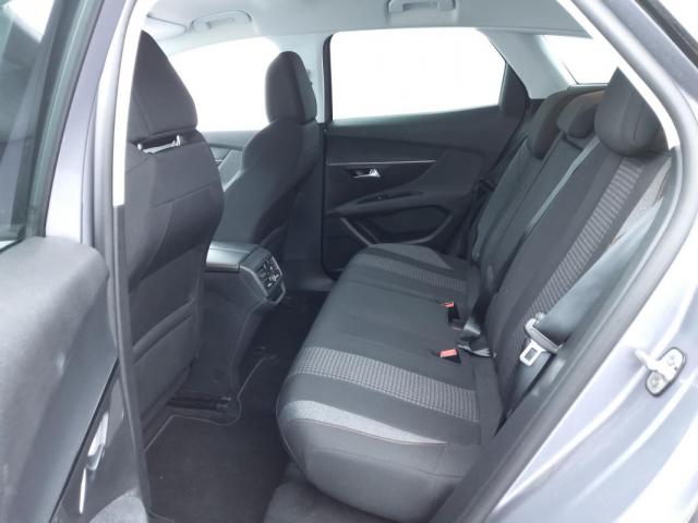 Peugeot 3008 image 1