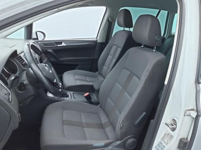Volkswagen Golf Sportsvan image 8