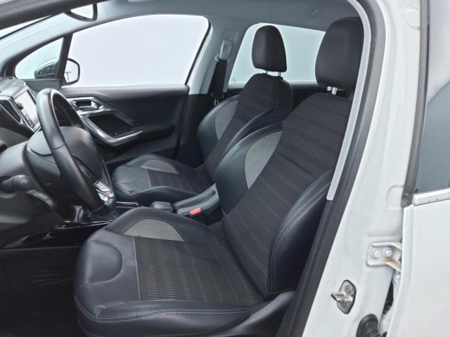 Peugeot 2008 image 3