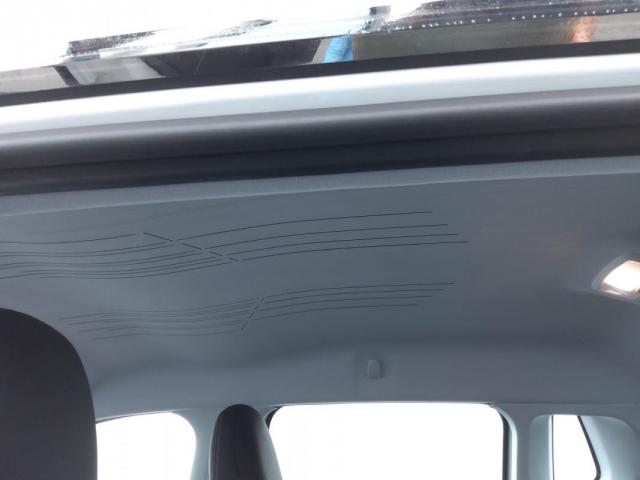 Peugeot 2008 image 2