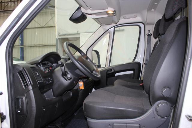 Peugeot Boxer image 8