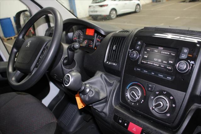 Peugeot Boxer image 4