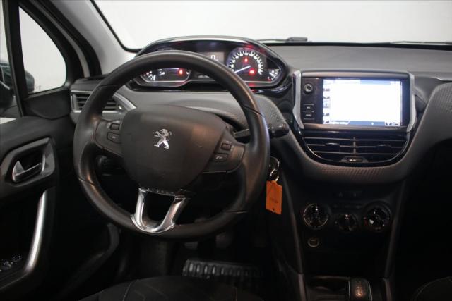 Peugeot 2008 image 4