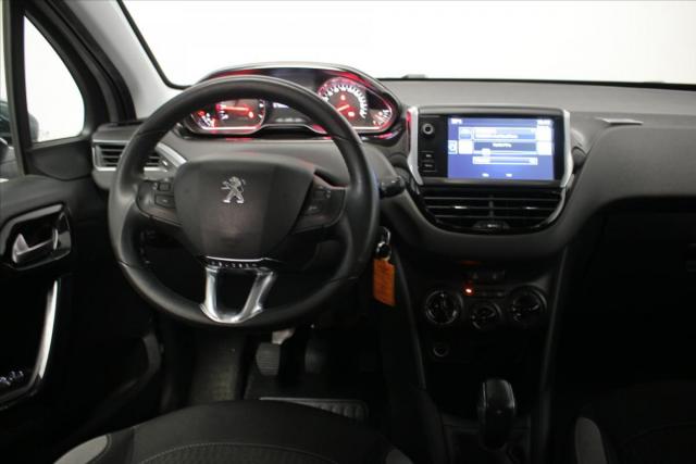 Peugeot 208 image 5