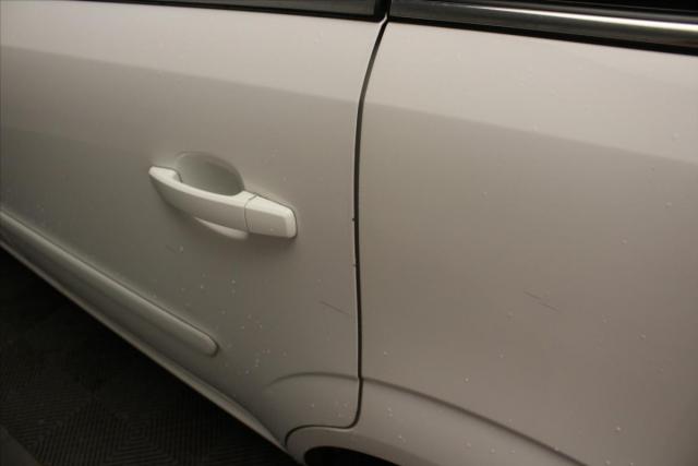 Opel Zafira image 8