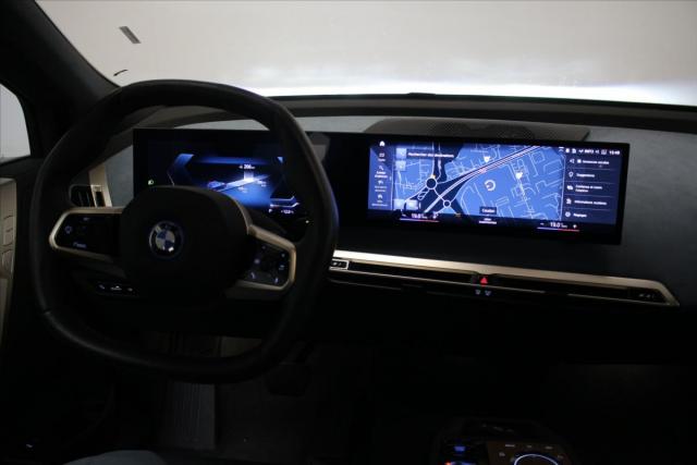 Bmw Ix image 5