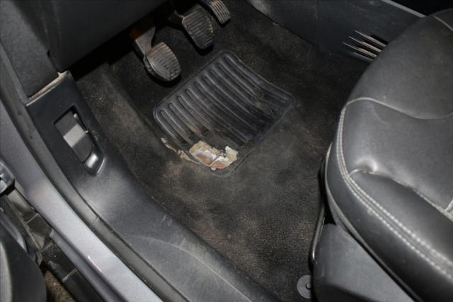 Peugeot 2008 image 3