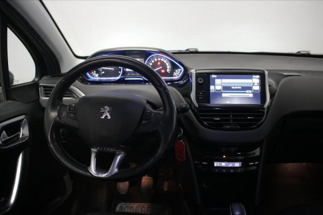 Peugeot 2008 image 7