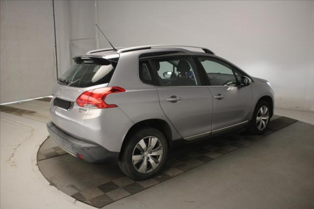 Peugeot 2008 image 4