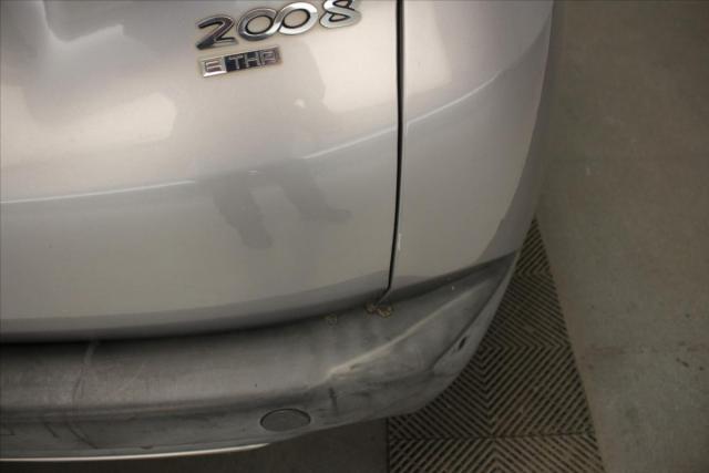 Peugeot 2008 image 6