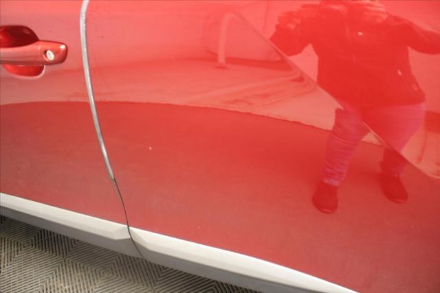 Peugeot 2008 image 2