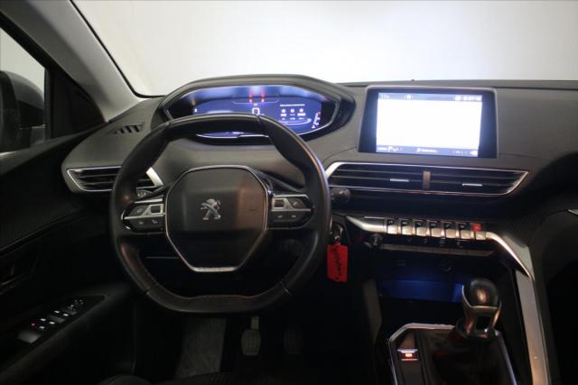 Peugeot 3008 image 3