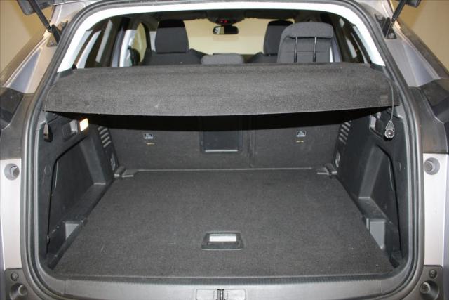Peugeot 3008 image 2