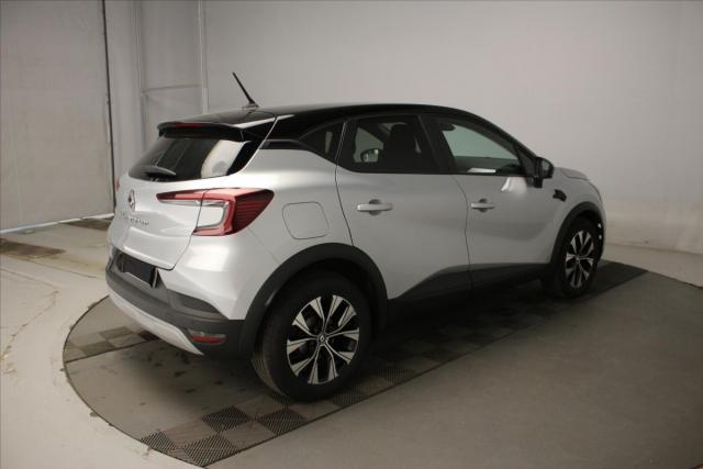 Renault Captur image 2