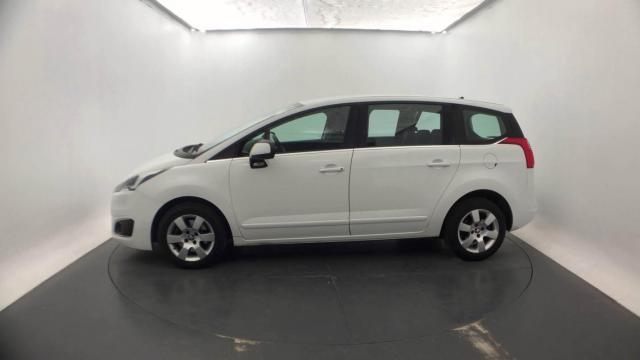 Peugeot 5008 image 7