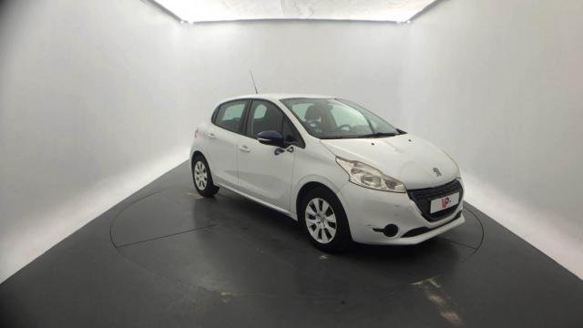 Peugeot 208 image 3