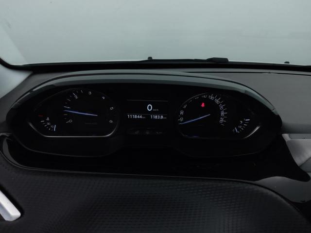 Peugeot 2008 image 6