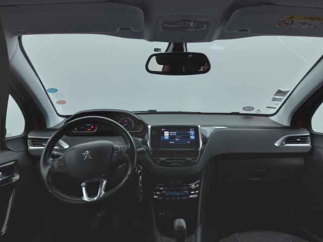 Peugeot 208 image 3
