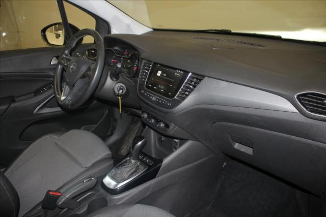 Opel Crossland image 1