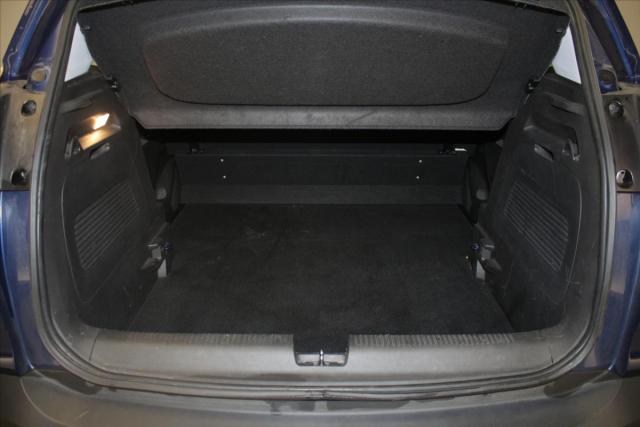 Opel Crossland image 2
