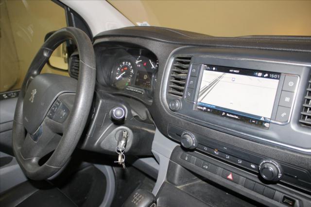 Peugeot Expert image 8