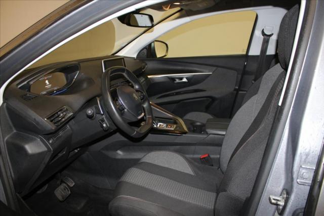 Peugeot 3008 image 2