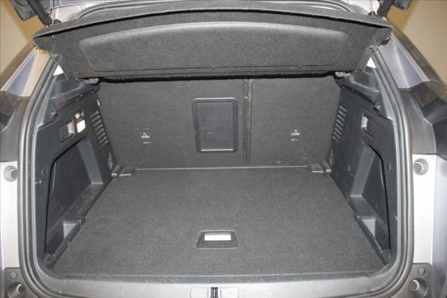 Peugeot 3008 image 1