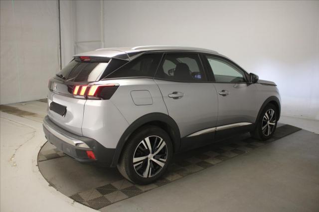 Peugeot 3008 image 3