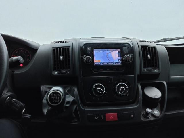 Peugeot Boxer image 3