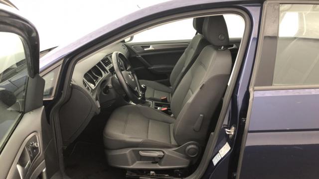 Volkswagen Golf image 4