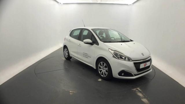 Peugeot 208 image 6