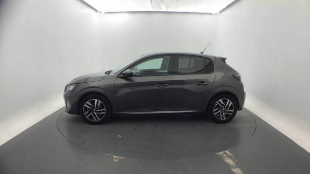 Peugeot 208 image 8