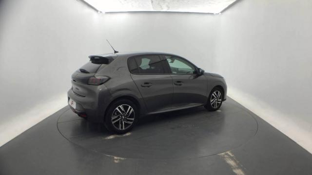 Peugeot 208 image 1