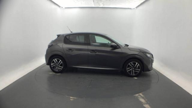 Peugeot 208 image 2