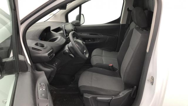 Peugeot Partner image 1