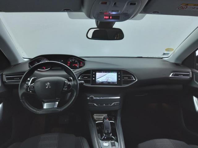 Peugeot 308 image 3