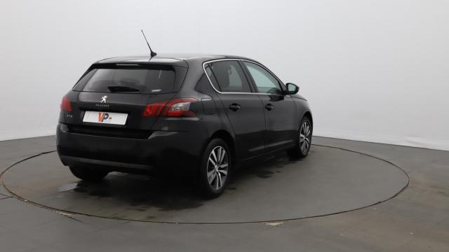 Peugeot 308 image 2