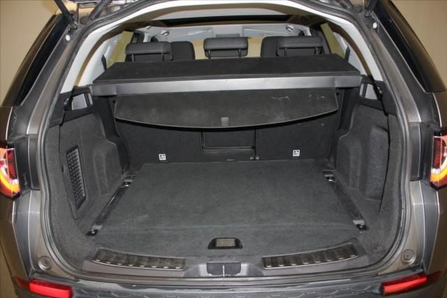 Land Rover Discovery Sport image 7