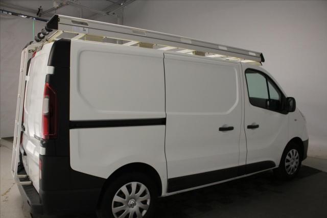 Renault Trafic image 8