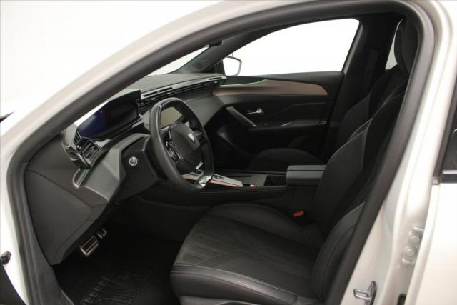 Peugeot 308 image 8