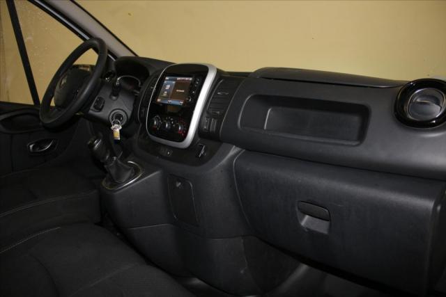 Renault Trafic image 1