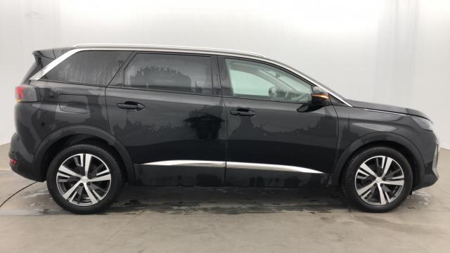 Peugeot 5008 image 2