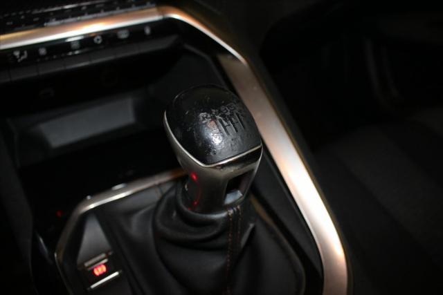 Peugeot 3008 image 6