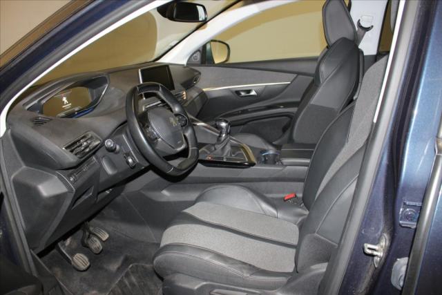 Peugeot 5008 image 8