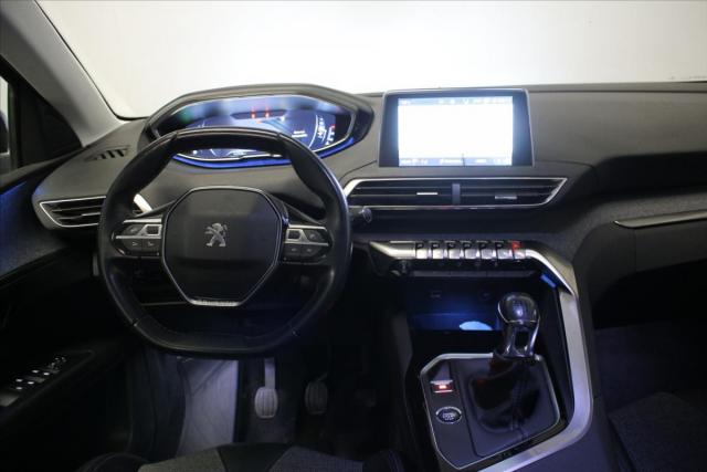 Peugeot 5008 image 2