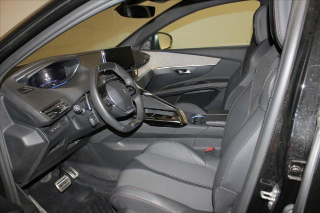 Peugeot 3008 image 2