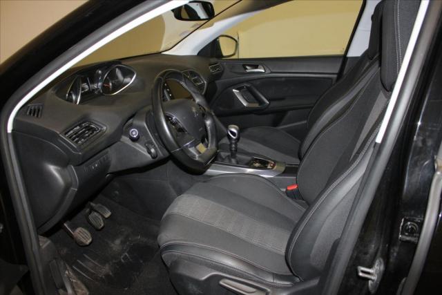Peugeot 308 image 6